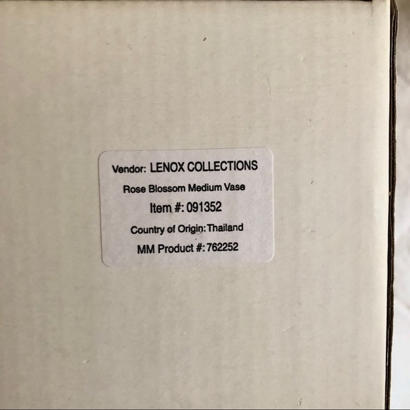 Lenox Rose Blossom Porcelain Vase - Picture 5 of 5